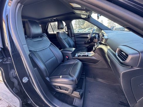 Used 2022 Ford Explorer ST w/ ST Street Pack image 28