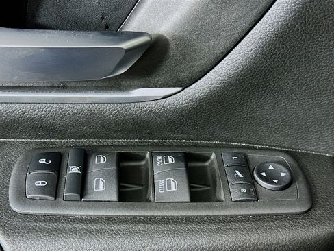 Used 2022 RAM 1500 Big Horn AWD/4WD image 15