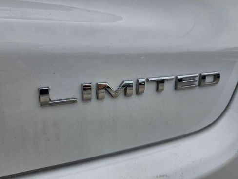 Used 2023 Jeep Compass Limited AWD/4WD image 14