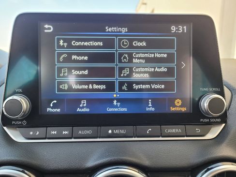 Used 2025 Nissan Sentra SV w/ All-Weather Package FWD image 25
