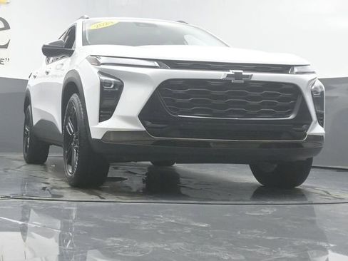 Used 2024 Chevrolet Trax ACTIV image 3