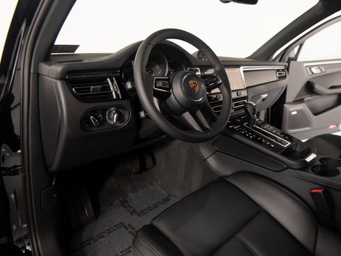 New 2026 Porsche Macan S image 17