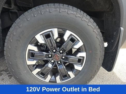 Used 2023 Nissan Frontier PRO-4X w/ Pro Convenience Package AWD/4WD image 10