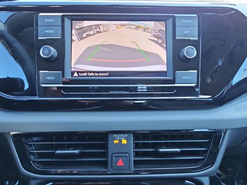 Used 2023 Volkswagen Taos S FWD image 21