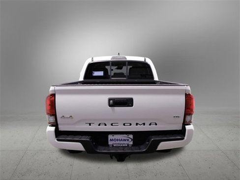 Used 2021 Toyota Tacoma SR image 5