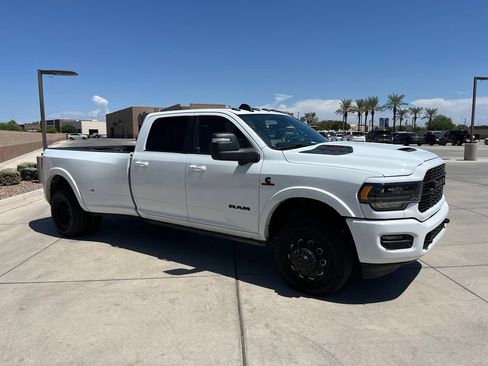 Used 2024 RAM 3500 Limited w/ Night Edition AWD/4WD image 5