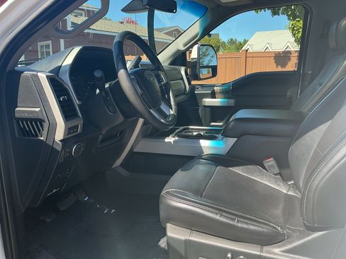 Used 2019 Ford F350 Lariat w/ Lariat Ultimate Package AWD/4WD image 11