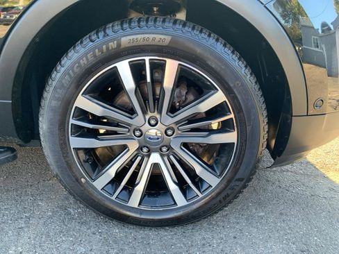 Used 2017 Ford Explorer Platinum image 26