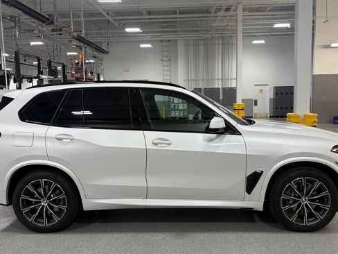 Used 2026 BMW X5 xDrive40i AWD/4WD image 11