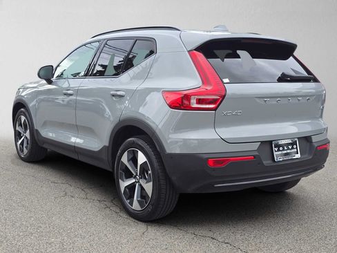 Used 2026 Volvo XC40 B5 Plus w/ Protection Package Premier AWD/4WD image 5