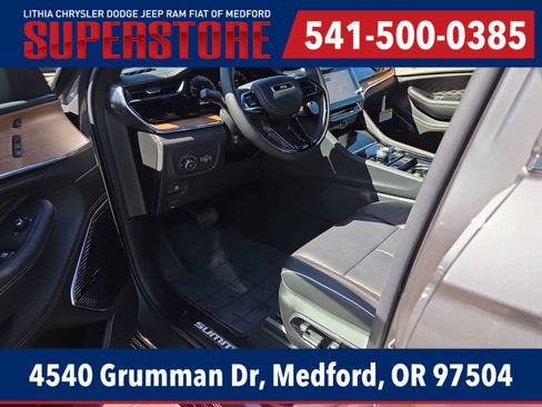 New 2026 Jeep Grand Cherokee Summit AWD/4WD image 10