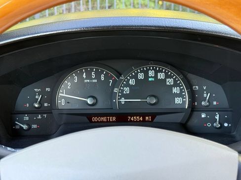 Used 2006 Cadillac XLR RWD image 12