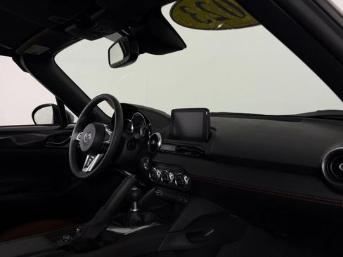 Used 2023 MAZDA MX-5 Miata Grand Touring RWD image 24