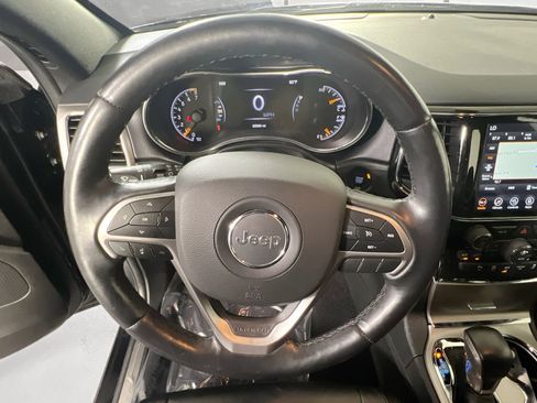 Used 2022 Jeep Grand Cherokee Limited image 11