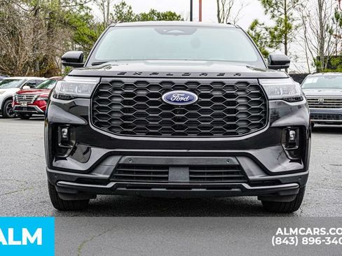 Used 2025 Ford Explorer ST-Line AWD/4WD image 9
