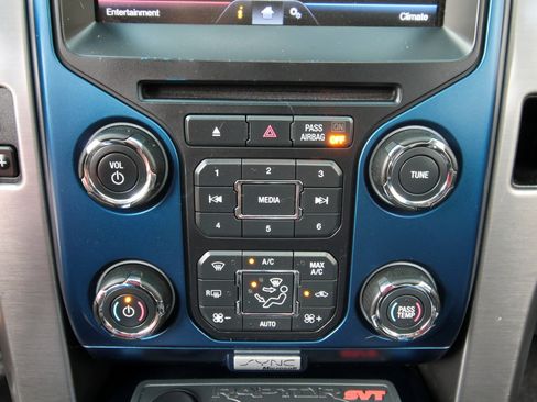 Used 2013 Ford F150 Raptor w/ Luxury Equipment Group image 33