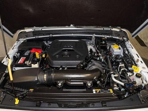 Used 2024 Jeep Wrangler Sport S image 21