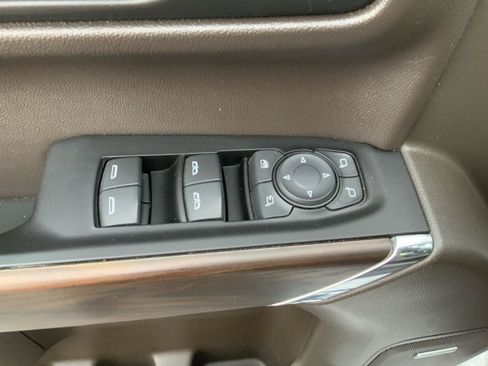 Used 2019 GMC Sierra 1500 SLT w/ SLT Premium Plus Package AWD/4WD image 24
