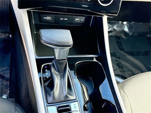 Certified 2024 Hyundai Tucson SE image 16