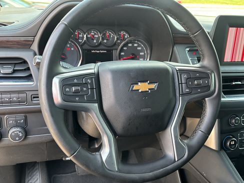 Used 2023 Chevrolet Suburban LS w/ Driver Alert Package RWD image 9