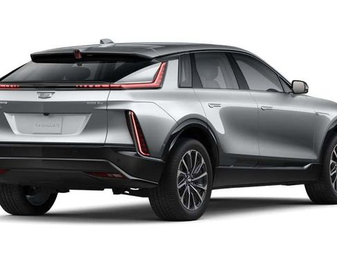 New 2025 Cadillac Lyriq Sport AWD/4WD image 28