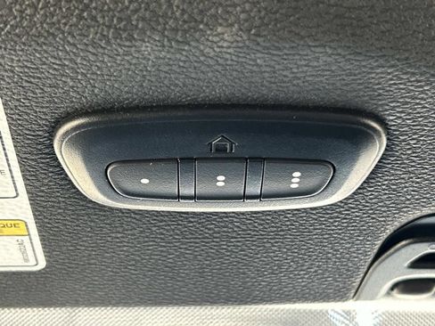 Used 2023 Jeep Wrangler Unlimited Rubicon 4xe w/ Cold Weather Group AWD/4WD image 31