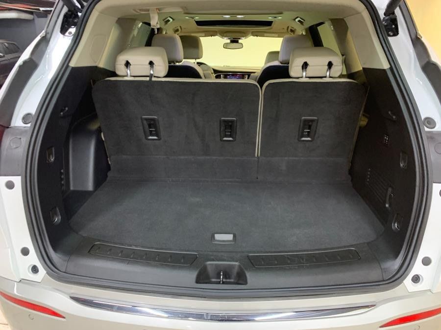 Used 2020 Buick Enclave Premium w/ Sun and Sites Package AWD/4WD image 36