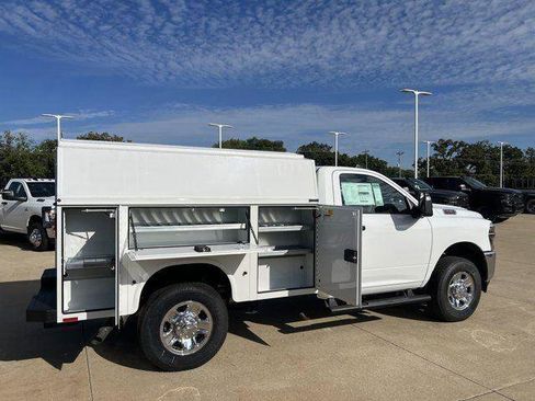 New 2025 RAM 2500 Tradesman AWD/4WD image 2