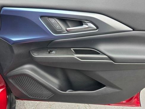 Certified 2024 Chevrolet Equinox EV LT w/ LPO, Blackout Package image 20