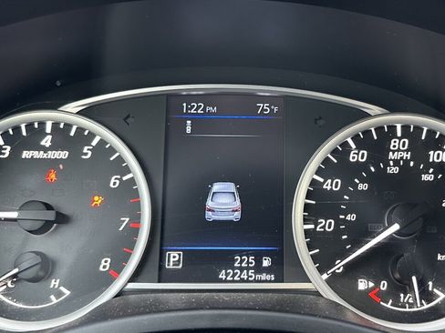Used 2019 Nissan Sentra S w/ Exterior Package FWD image 10