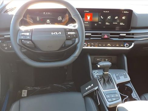 New 2026 Kia Sportage EX w/ EX Panorama Roof Package FWD image 4