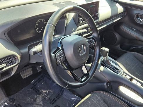 Used 2025 Honda HR-V Sport image 14