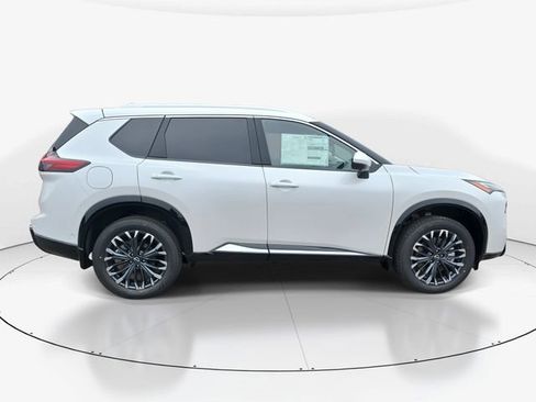 New 2026 Nissan Rogue Platinum w/ Tech Package image 11