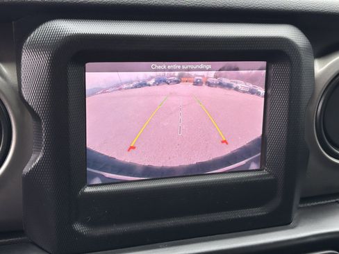 Used 2020 Jeep Wrangler Unlimited Sport S image 5