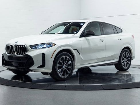 Certified 2024 BMW X6 xDrive40i w/ Executive Package image 6