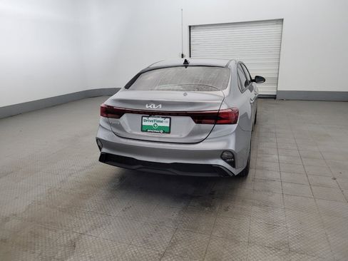 Used 2023 Kia Forte LXS image 7