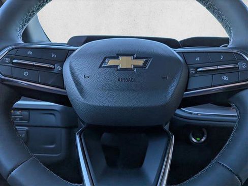 New 2026 Chevrolet Suburban LS image 14