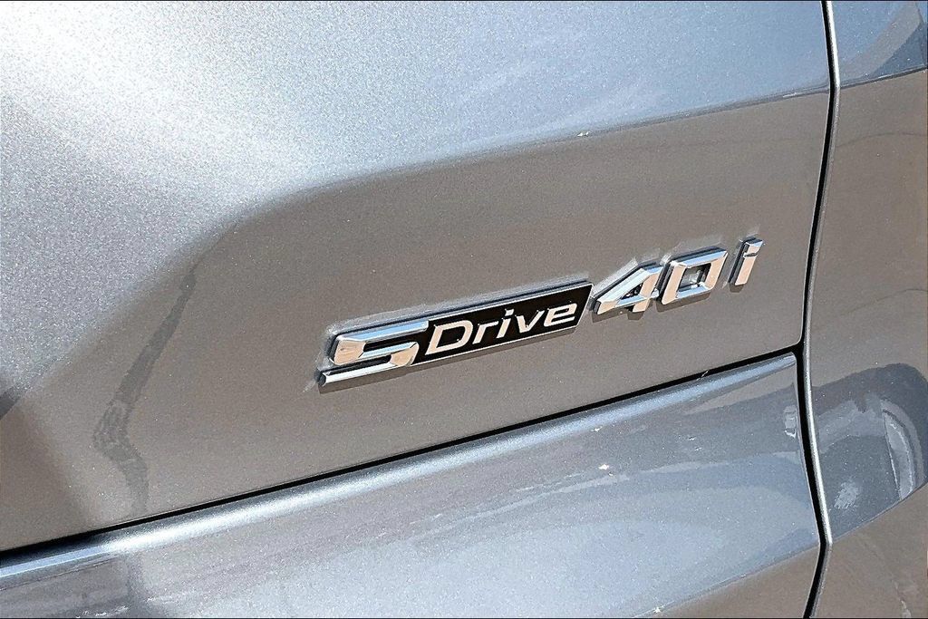 Used 2026 BMW X5 sDrive40i w/ Premium Package RWD image 31