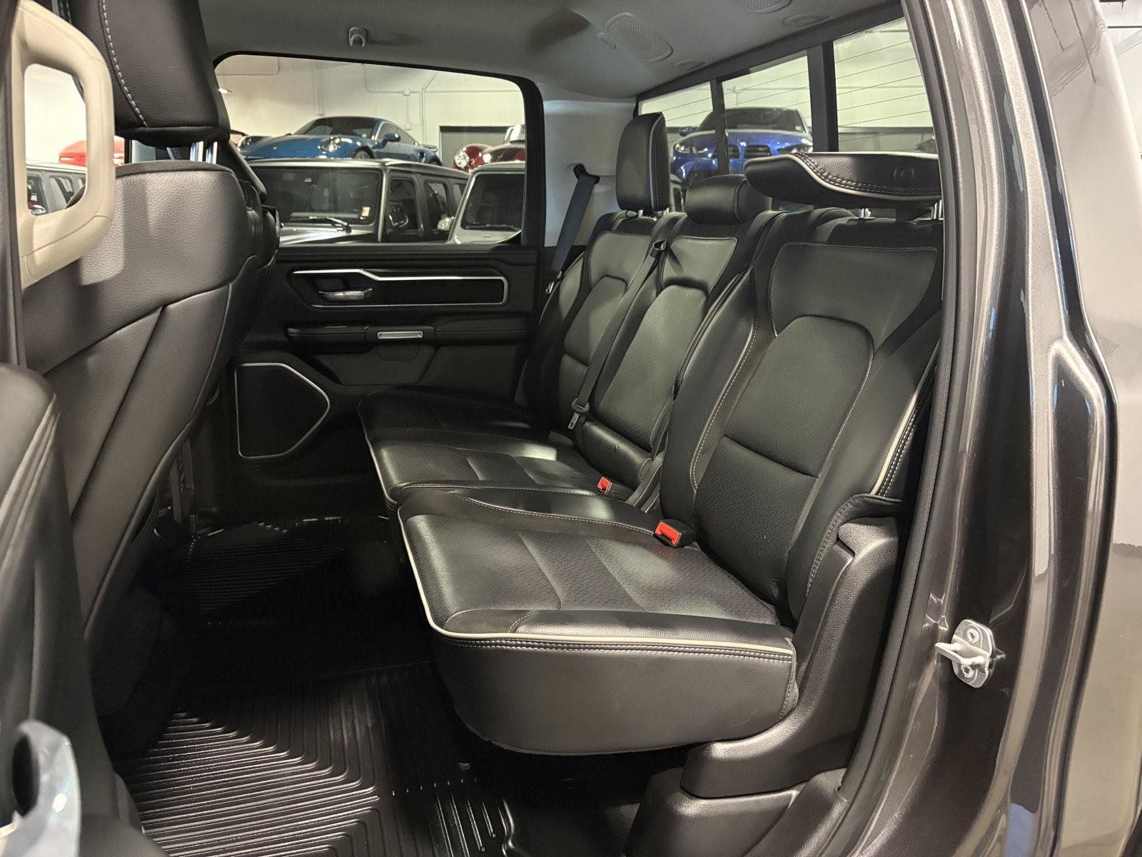 Used 2022 RAM 1500 Laramie AWD/4WD image 29