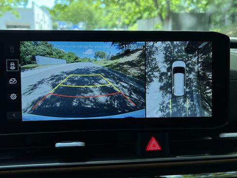 New 2026 Kia Carnival SX Prestige FWD image 24