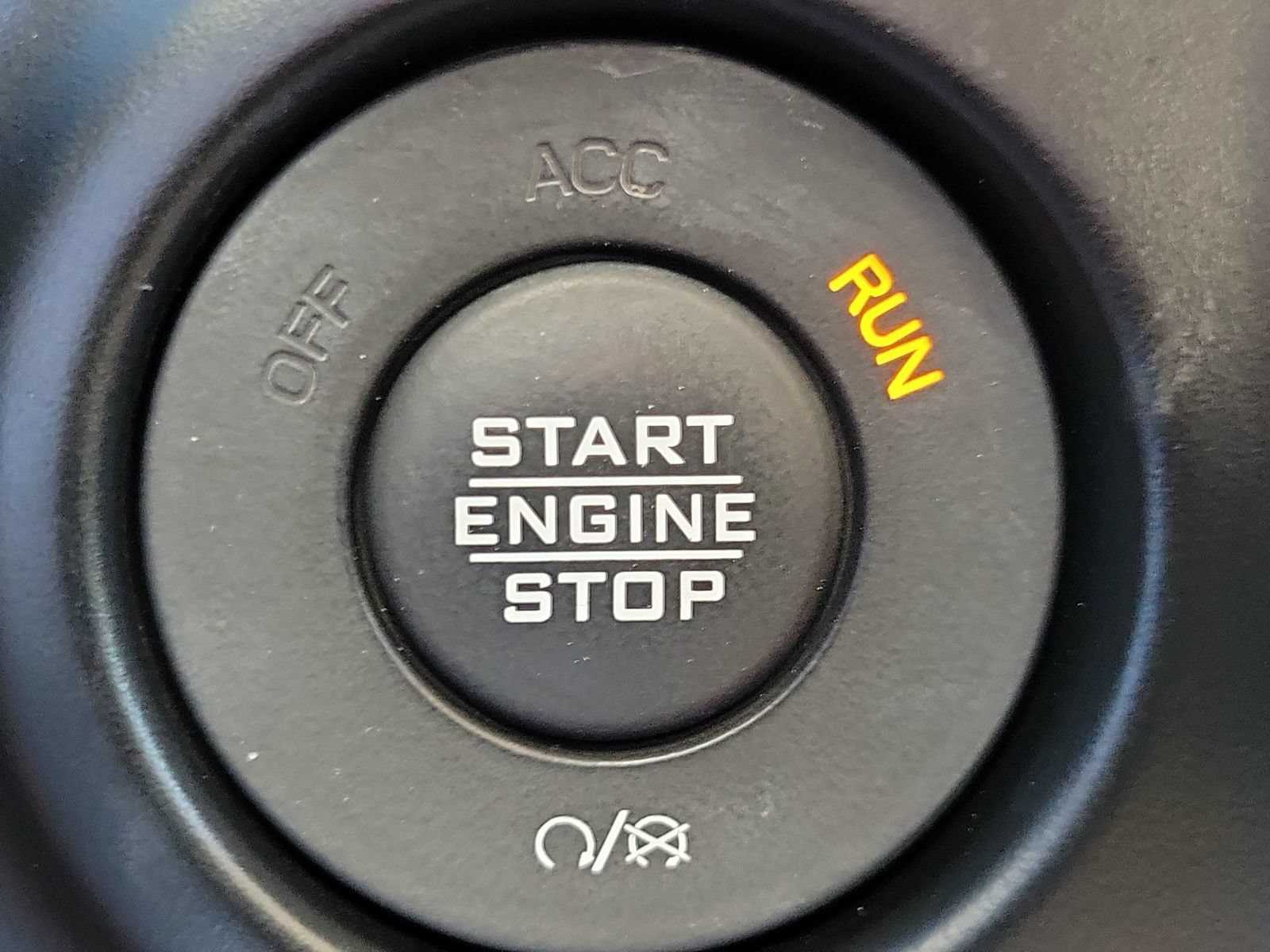 Used 2020 Jeep Wrangler Unlimited Sahara AWD/4WD image 23