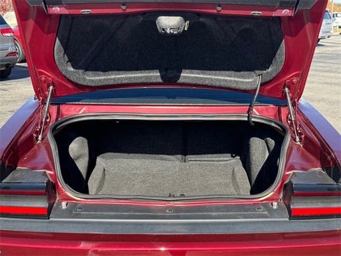 Used 2018 Dodge Challenger SRT Hellcat image 28