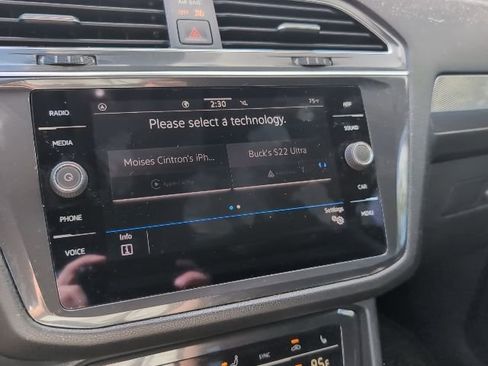 Used 2023 Volkswagen Tiguan SE image 16