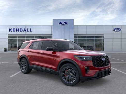 Used 2026 Ford Explorer ST-Line w/ ST-Line Street Pack AWD/4WD image 7