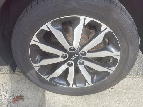 Used 2017 Kia Sportage EX image 12