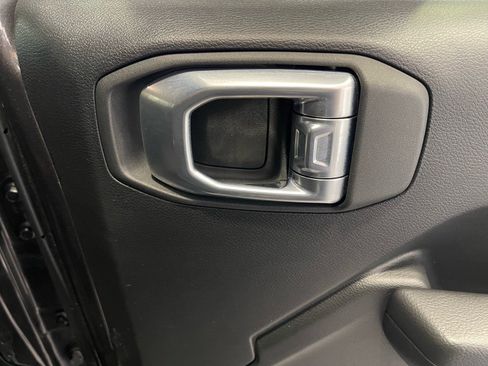 Used 2022 Jeep Wrangler Unlimited Sport AWD/4WD image 40