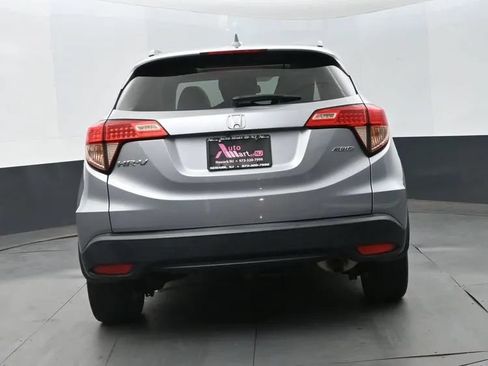 Used 2018 Honda HR-V EX-L image 8