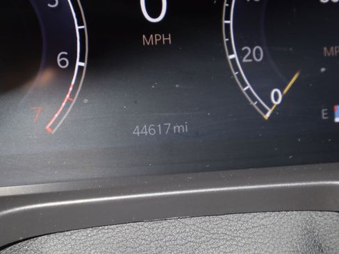 Used 2022 Jeep Grand Cherokee Trailhawk image 11