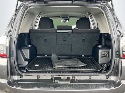 Used 2022 Toyota 4Runner SR5 RWD image 23