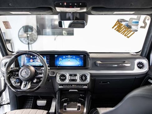 Used 2025 Mercedes-Benz G 63 AMG 4MATIC image 38